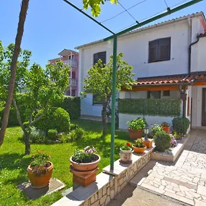 Nevina 1230 Póla