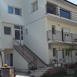  Apartament Mirta